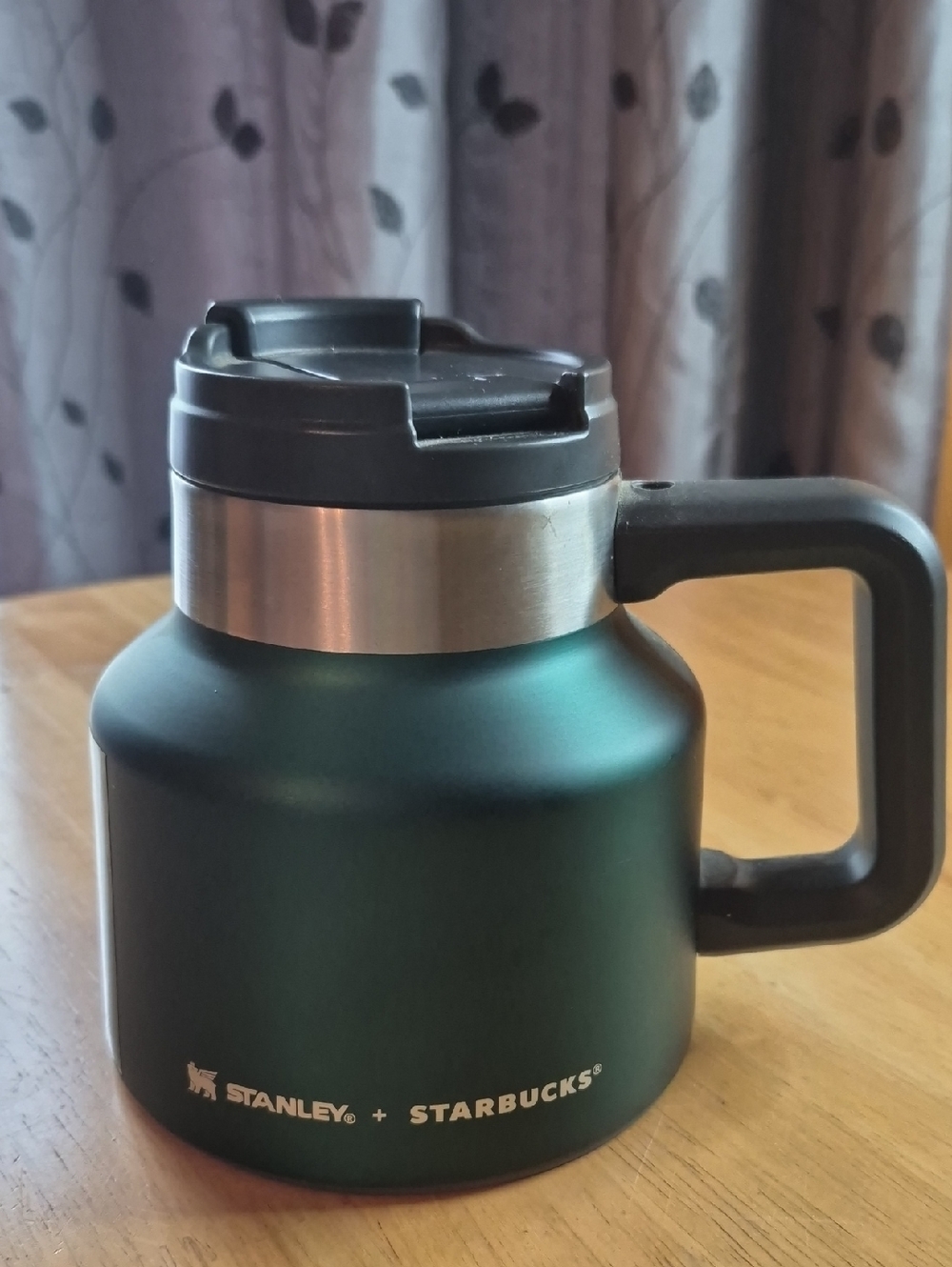 Stanley x Starbucks Green Insulated Mug